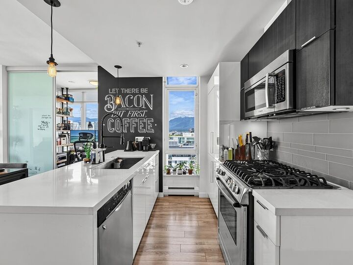 Property Photo:  1775 Quebec Street 1902  BC V5T 0E3 