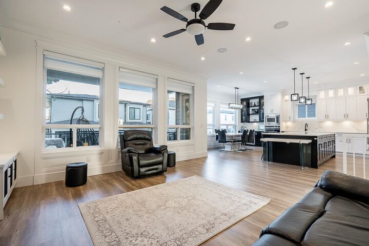 Property Photo: 17825 Barnston Drive BC V4N 6T4
