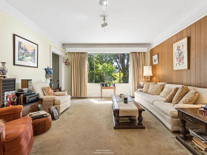 Property Photo: 461 W 18th Avenue BC V5Y 2A9
