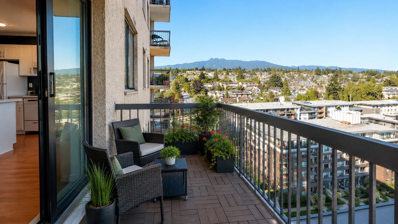 Property Photo:  145 St. Georges Avenue 1607  BC V7L 3G8 