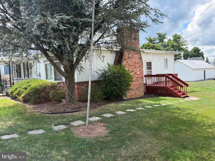 Property Photo: 243 S Allison Street PA 17225