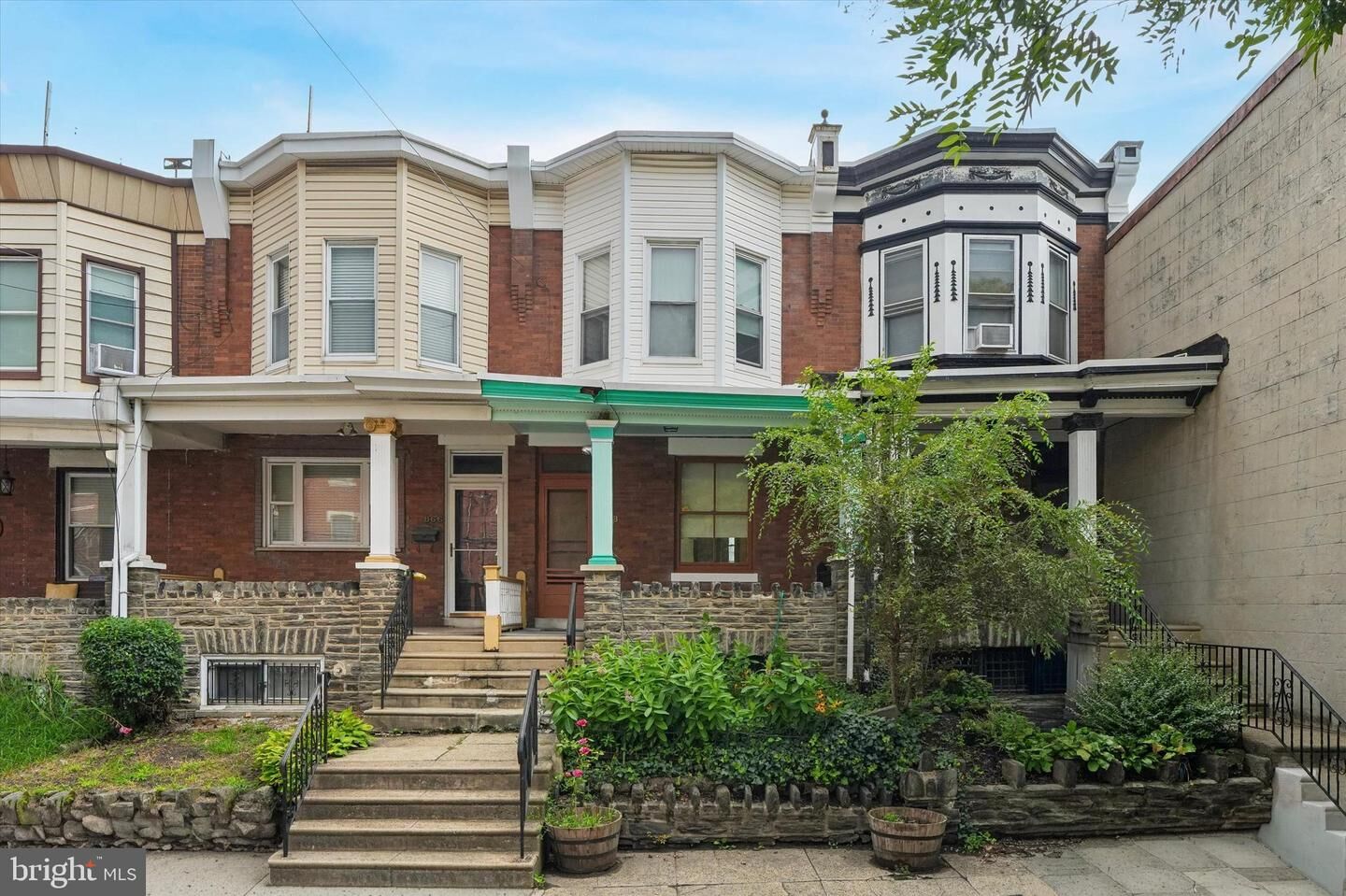 Property Photo: 868 N 27th Street PA 19130