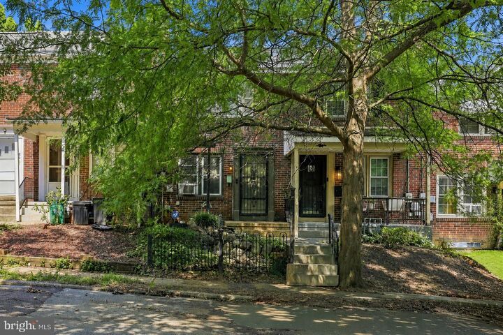 Property Photo: 825 Union Street PA 17603