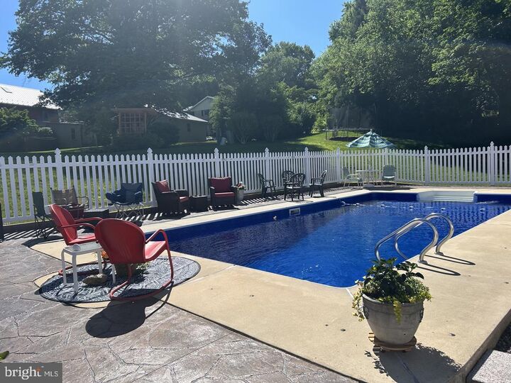 Property Photo: 107 Broad PA 17501