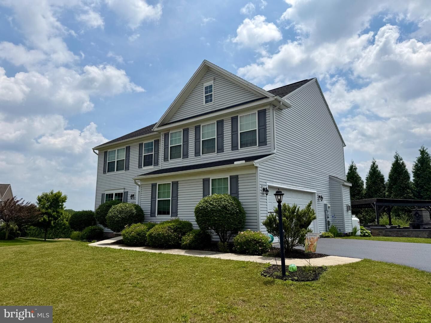 Property Photo: 320 Woodbridge Drive PA 17319