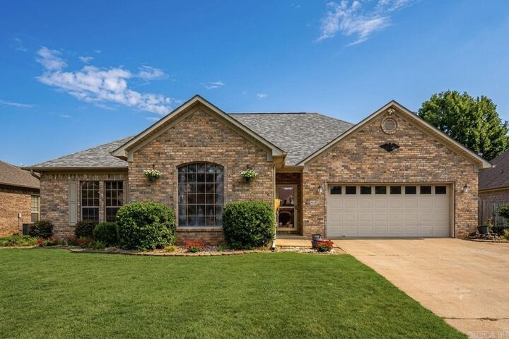 Property Photo:  1340 Stone Crest Drive  AR 72034 