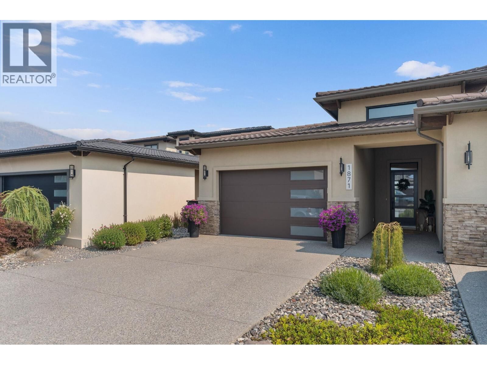 Property Photo: 1871 Viewpoint Crescent BC V1Z 4E1