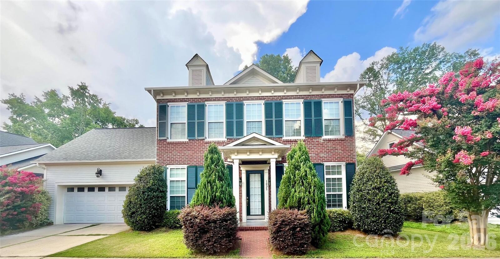Property Photo:  1025 N Sharon Amity Road  NC 28211 