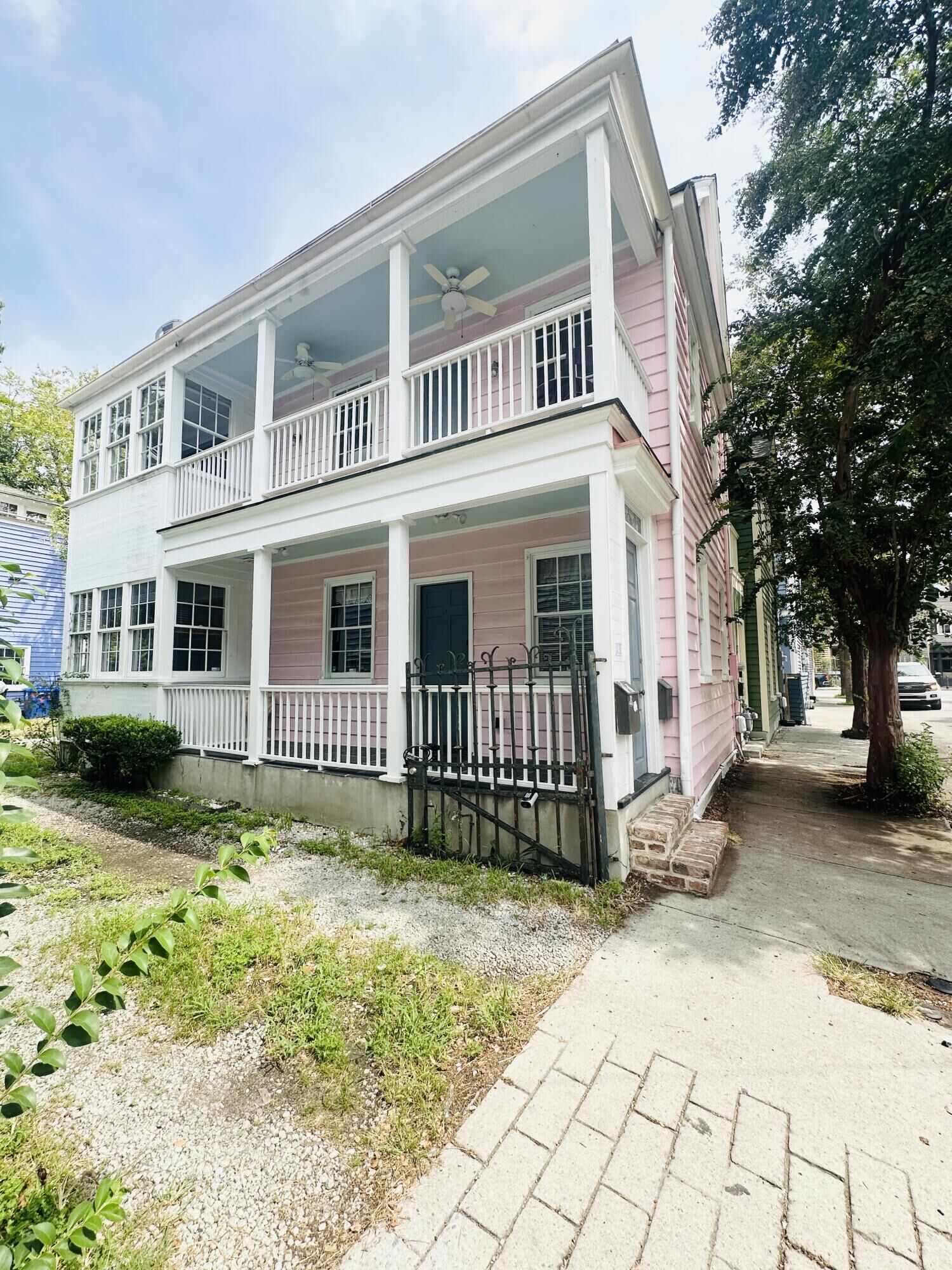 Property Photo:  4 Bogard Street  SC 29403 