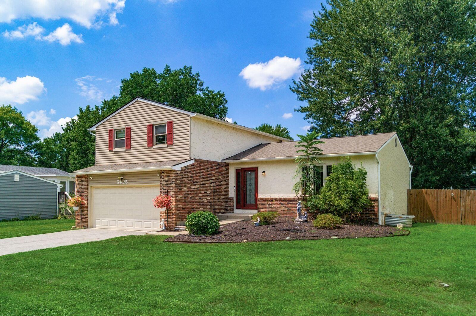 Property Photo: 6425 S Sunbury Road OH 43081