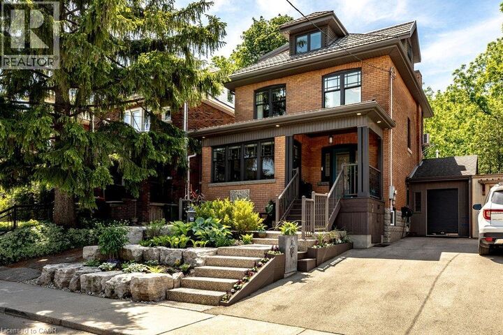 Photo de la propriété:  99 Hillcrest Avenue  ON L8P 2X1 