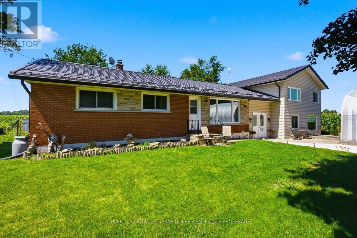 Property Photo:  4159 Putnam Road  ON N0L 1V0 