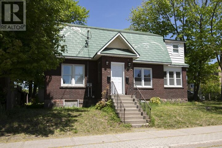 Property Photo:  344 Wellington St E  ON P6A 2L9 