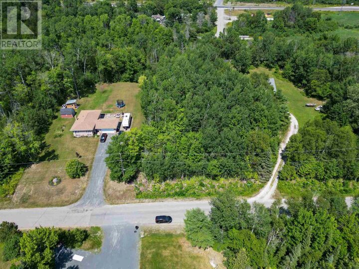Property Photo:  2 Beech Dr  ON P0R 1B0 