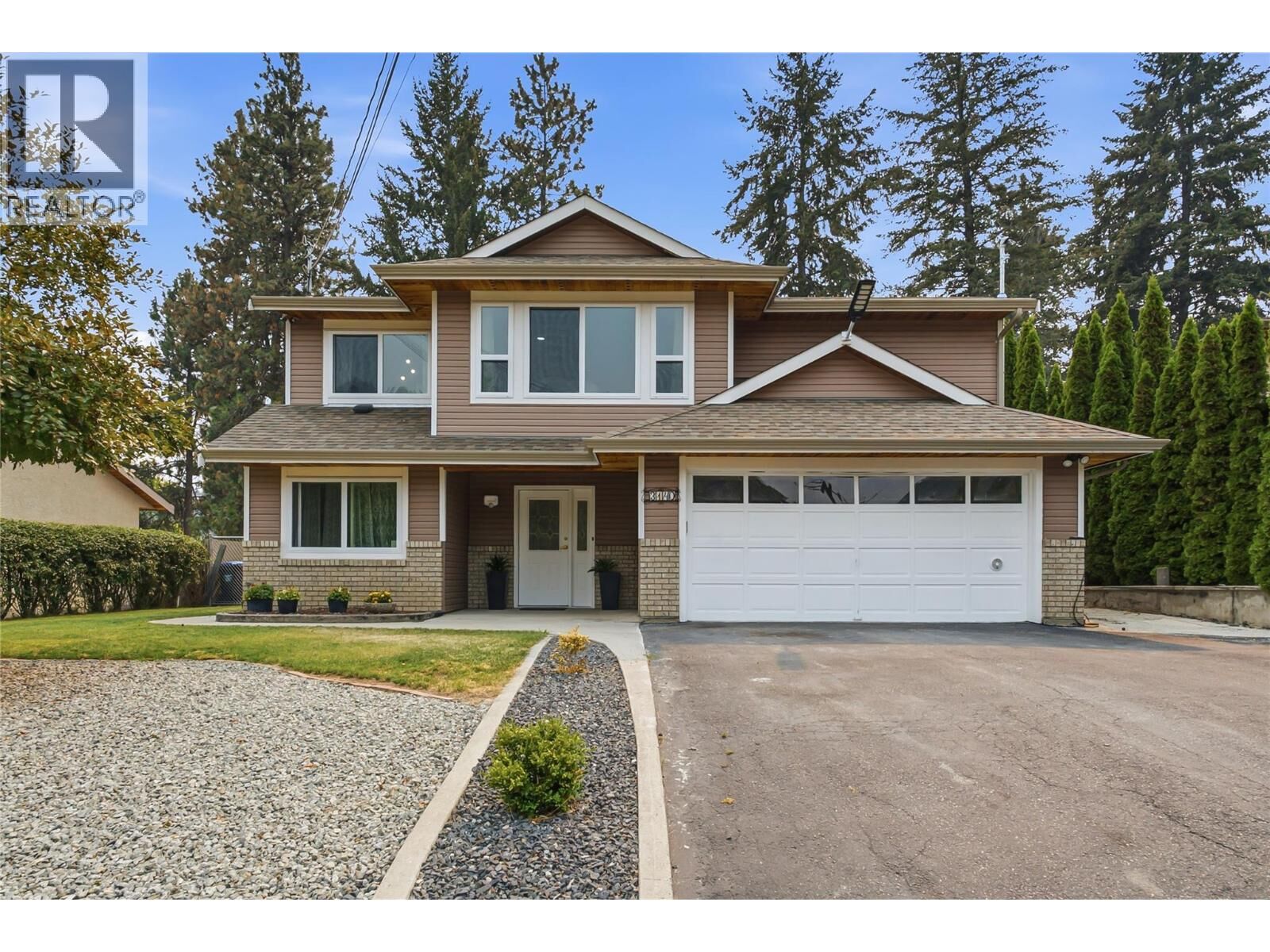Property Photo: 3140 Coventry Crescent BC V4T 1E3