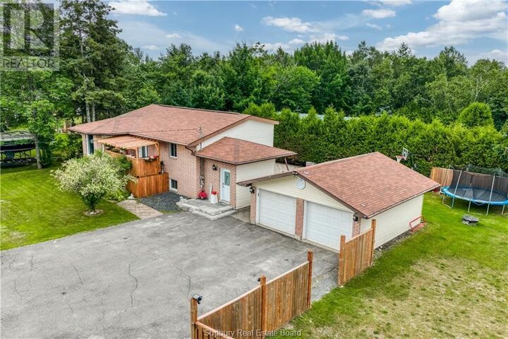 Property Photo: 1825 McCrea Heights Avenue ON P3N 1M5