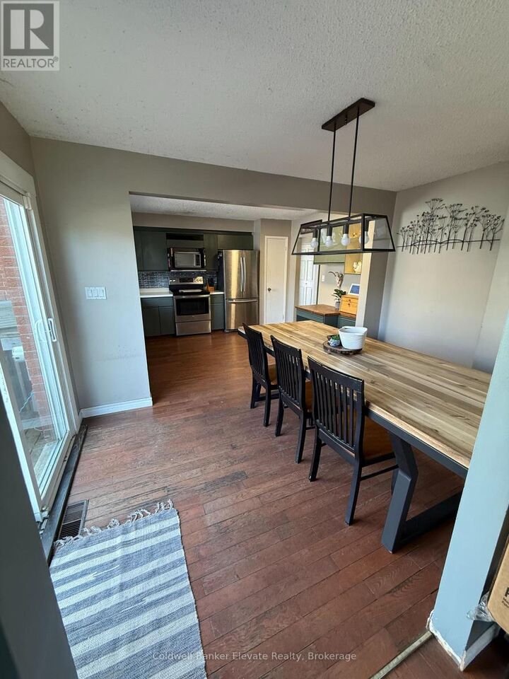 Property Photo:  1860 7th Avenue West  ON N4K 5W2 