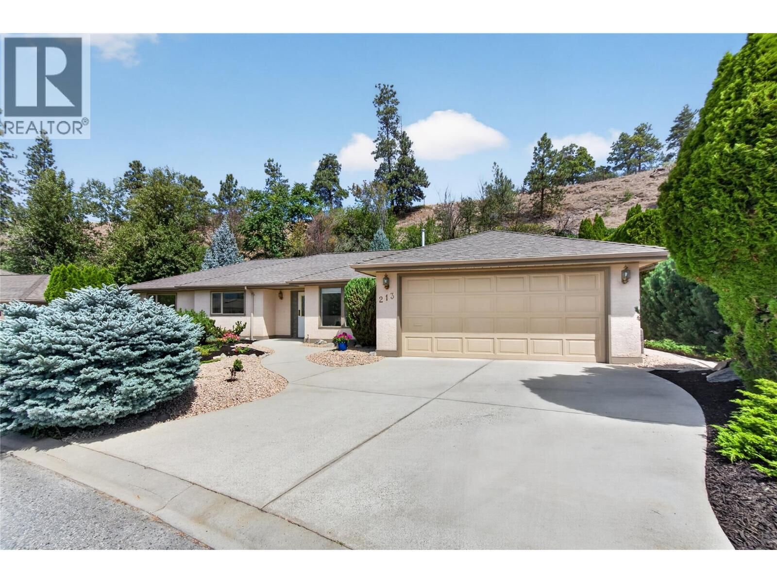 Property Photo: 102 Forestbrook Place 213 BC V2A 7N4