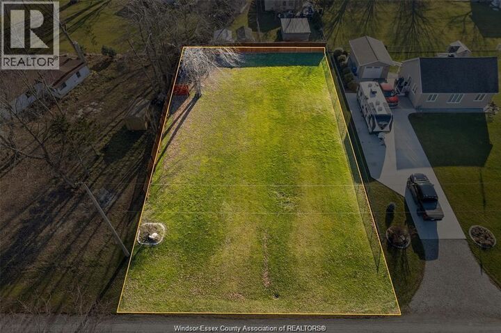 Property Photo:  18 Marentette Avenue  ON N0P 2P0 