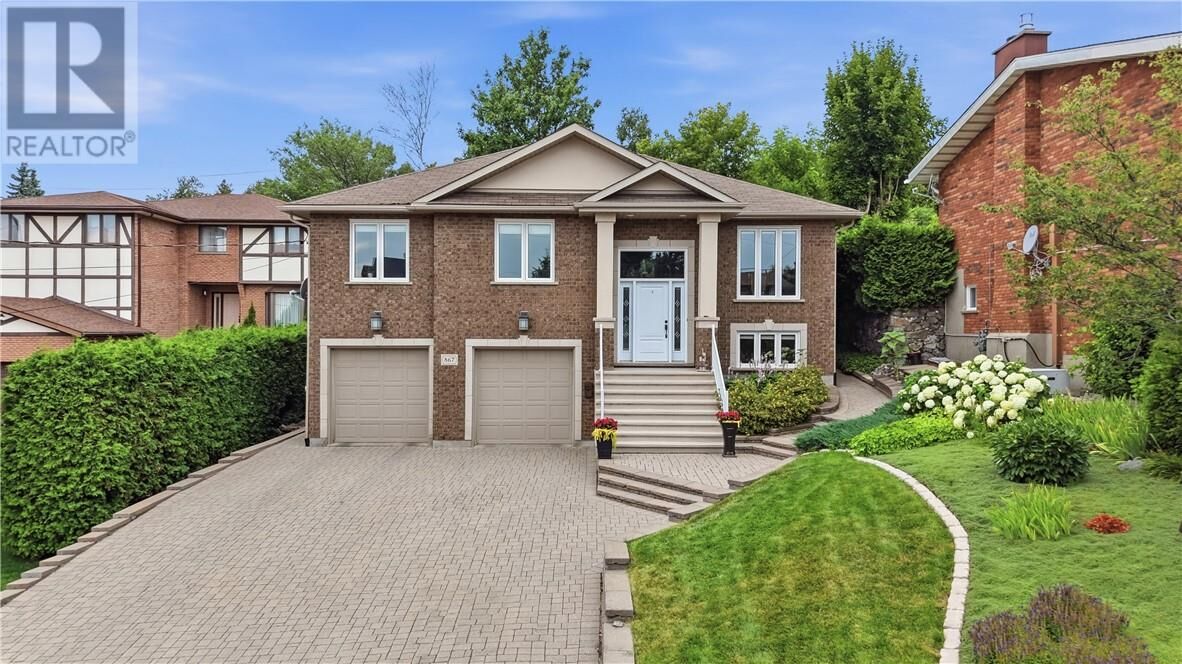 Property Photo:  867 Connaught Avenue  ON P3E 5H9 