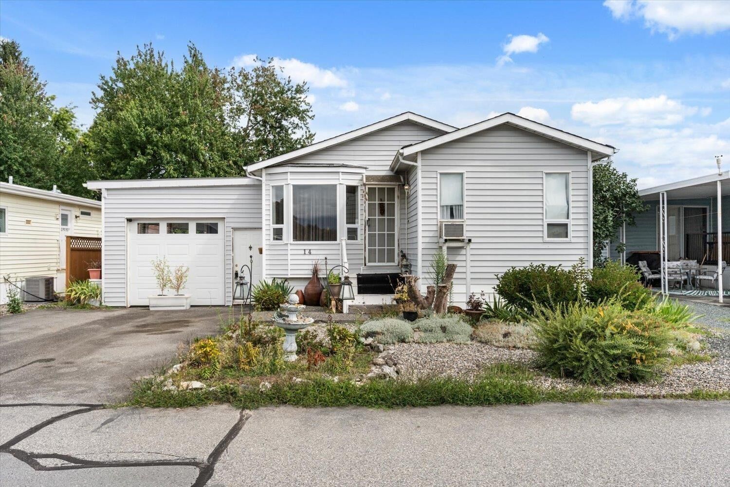 Property Photo: 9055 Ashwell Road 14 BC V2P 6H4