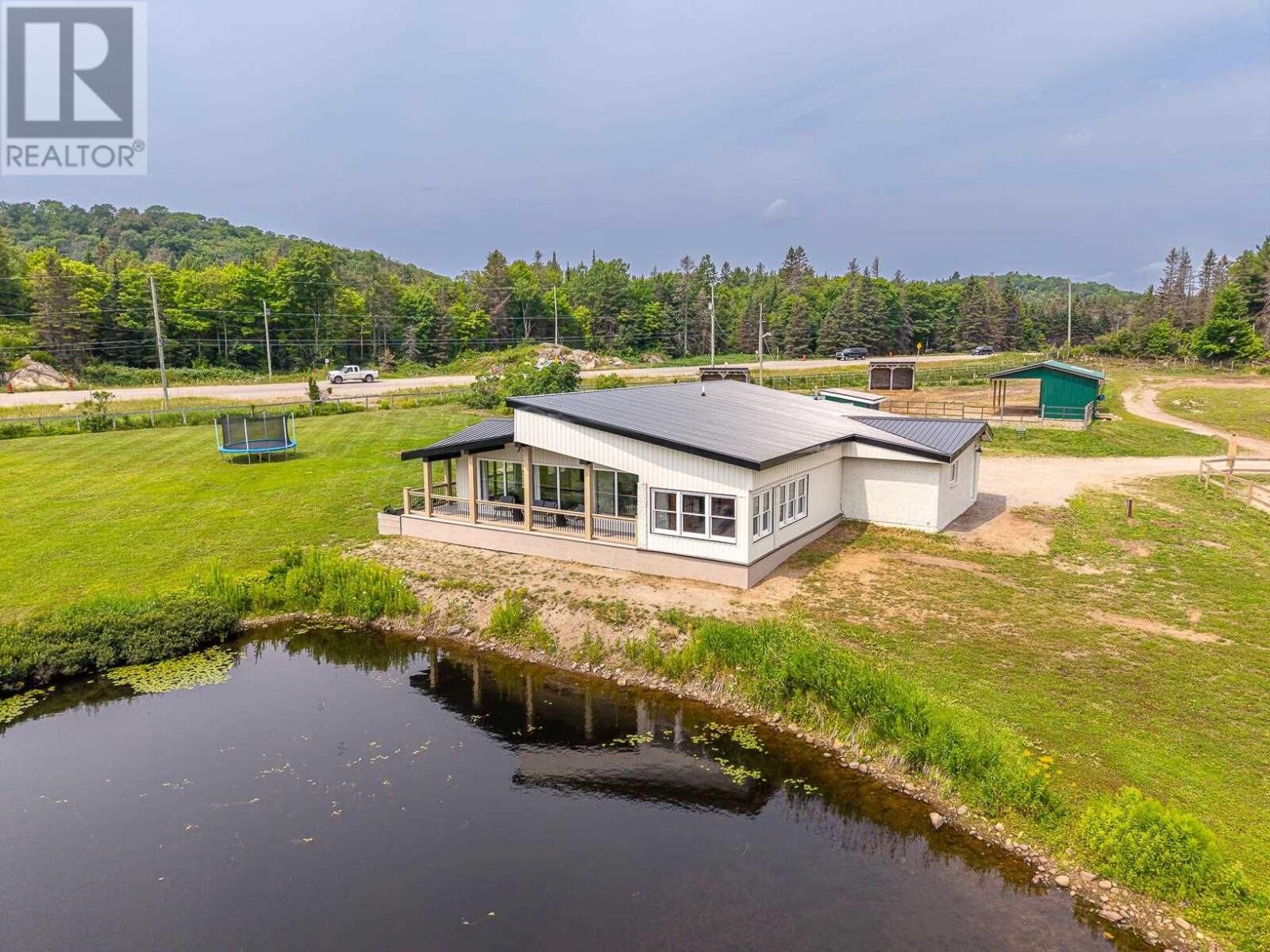 Property Photo: 264 Macintyre Rd ON P6A 0E4