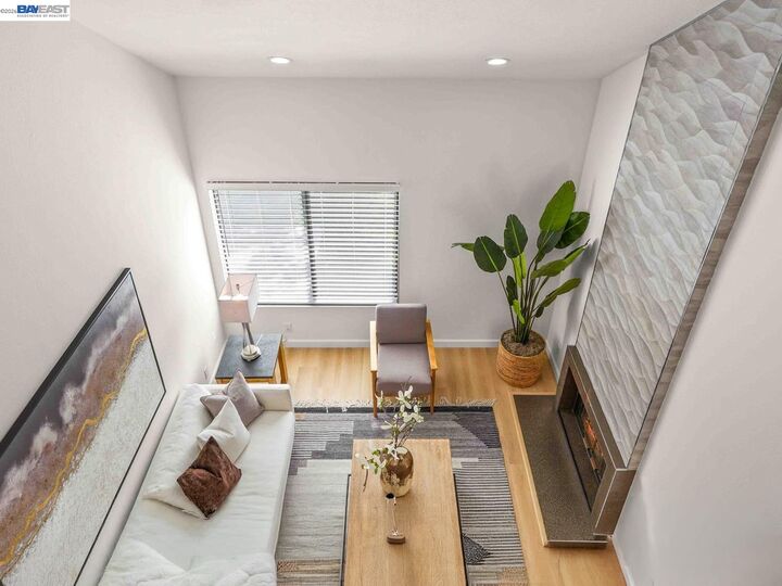Property Photo:  34219 Kenwood Dr  CA 94555 