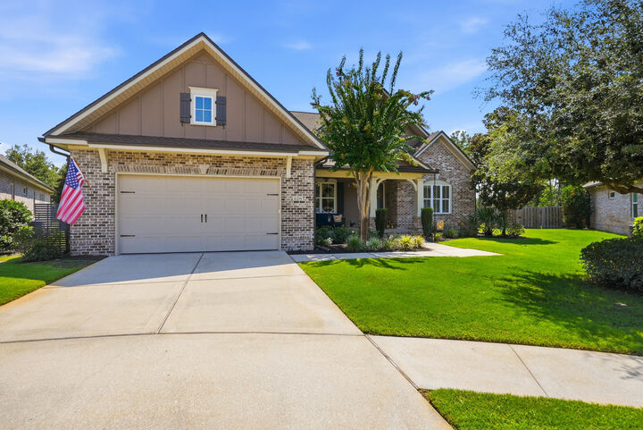 Property Photo:  628 Meadow Lake Drive  FL 32439 