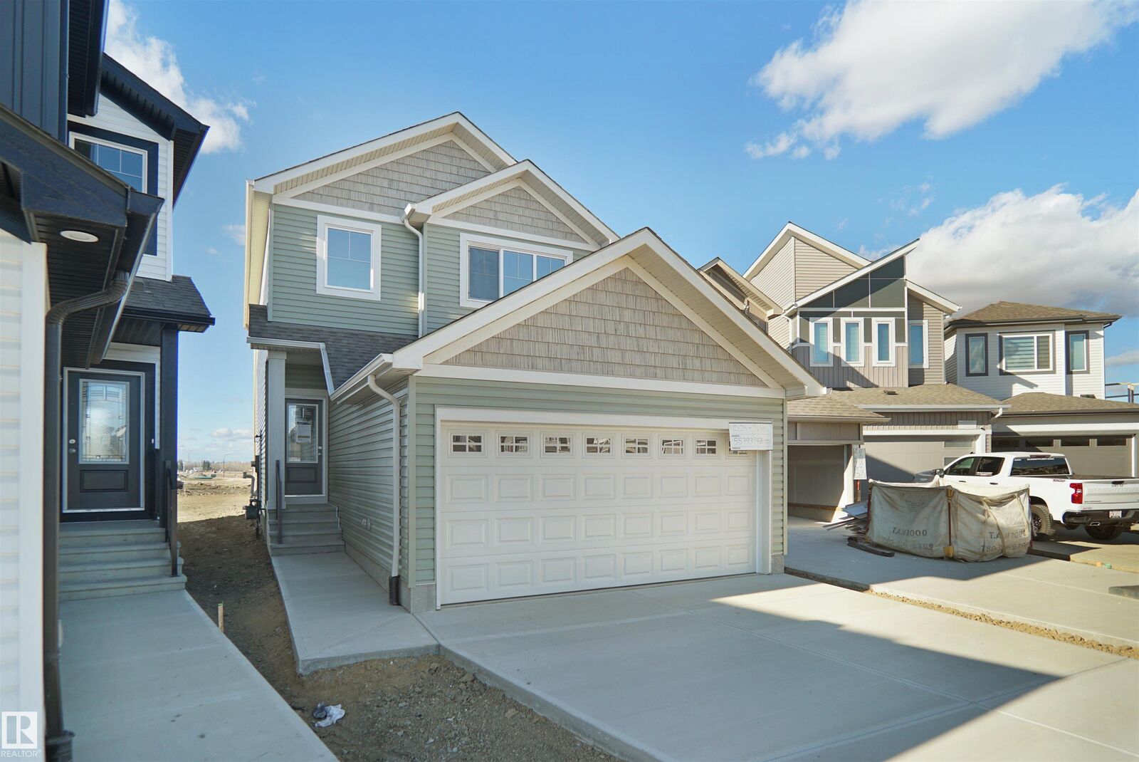 Property Photo: 928 17 Avenue NW AB T6T 2X2