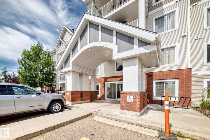 Property Photo: 13830 150 Avenue NW 301 AB T6V 1X2