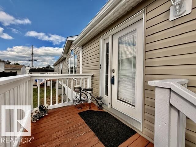 Property Photo: 4814 48 Avenue AB T9A 0E7