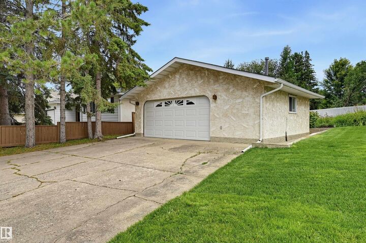 Property Photo: 10912 34A Avenue NW AB T6J 2V1