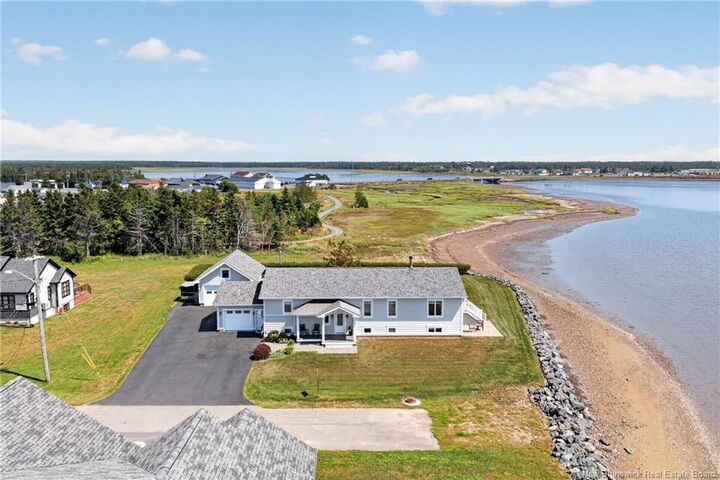 Property Photo: 11 Rue Du Pêcheur Sud NB E8T 1L3