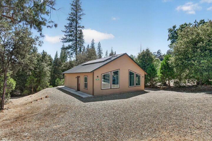 Property Photo:  5594 Red Ibis Court  CA 95338 