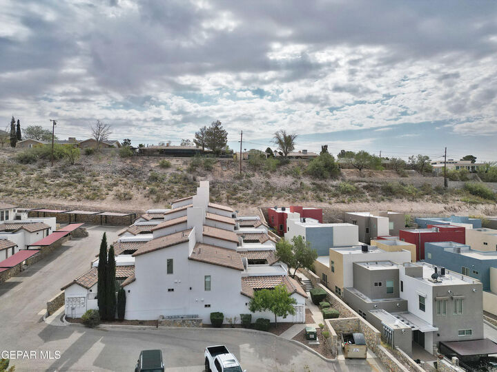 Property Photo: 4200 Camelot Heights Drive 17 TX 79912