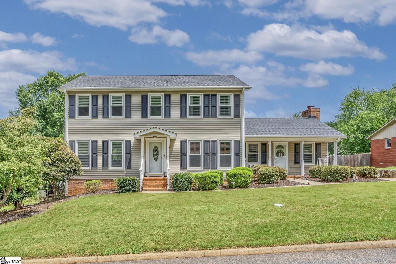 Property Photo: 427 Longstreet Drive SC 29650