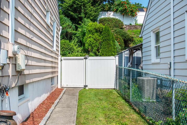 Property Photo: 123 6th St NJ 07075