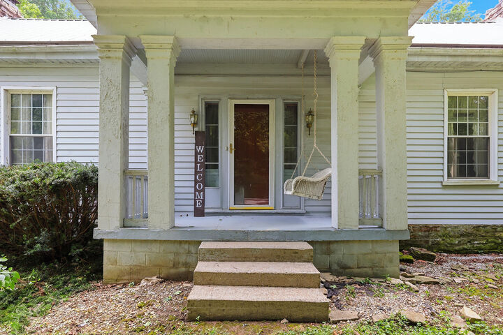 Property Photo:  1920 Glensboro Road  KY 40342 
