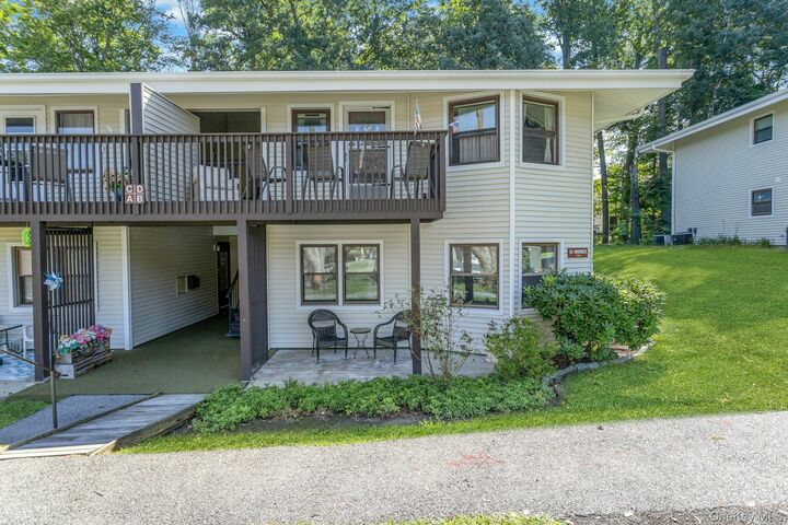 Property Photo: 34 Warwick Place B NY 10598