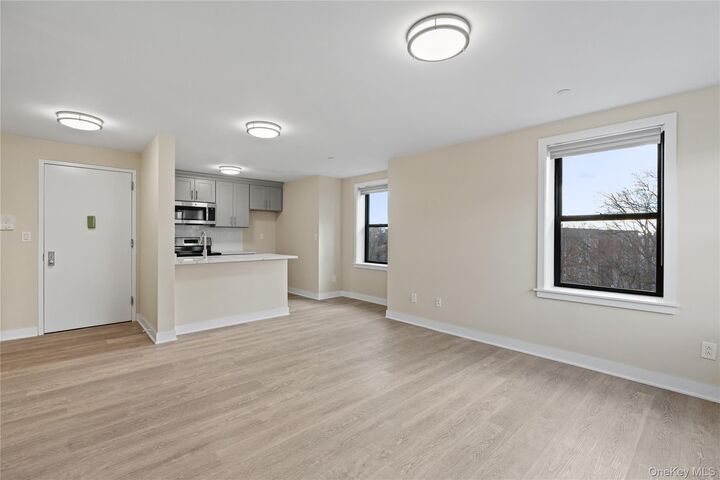 Property Photo: 135 Wakefield Avenue 401 NY 10704