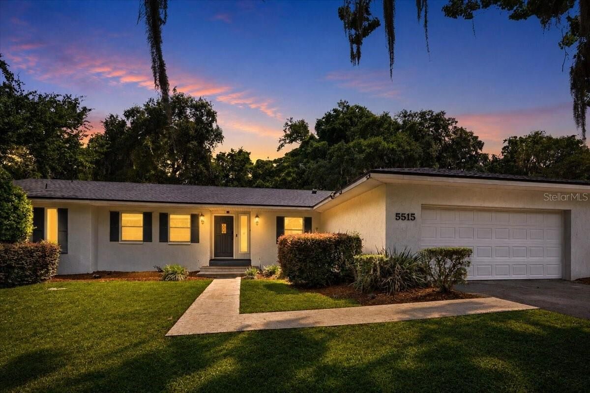 Property Photo:  5515 SW 35th Way  FL 32608 