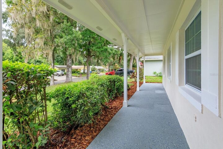 Property Photo: 958 Orange Avenue FL 32765