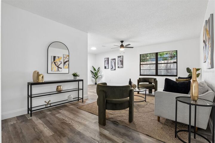 Property Photo: 536 Bison Circle FL 32712