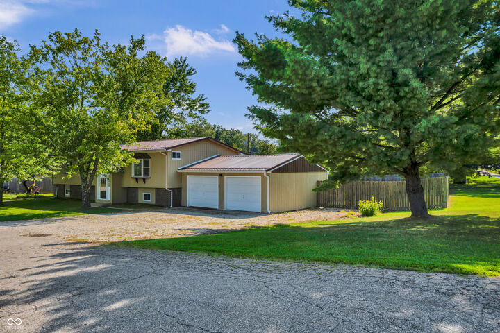 Property Photo:  2903 Hoosier Drive  IN 47265 