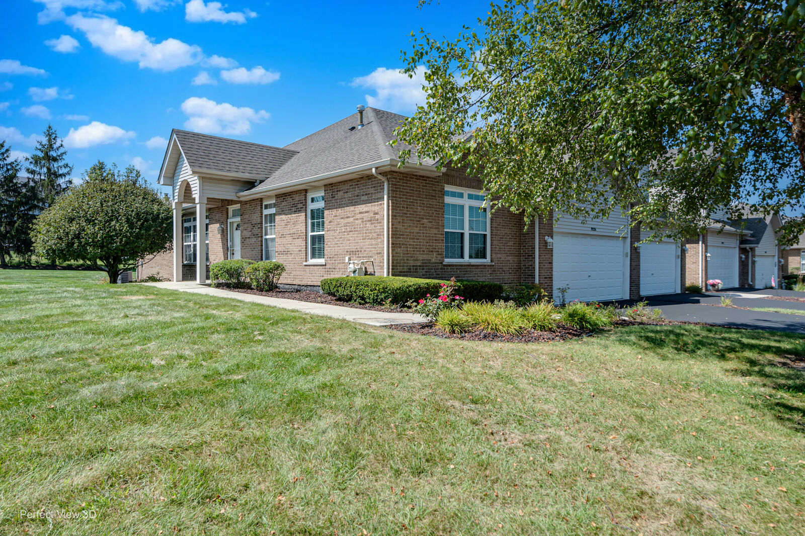 Property Photo:  19226 Crescent Drive  IL 60448 