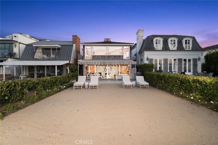 Property Photo: 1411 E Bay Avenue CA 92661