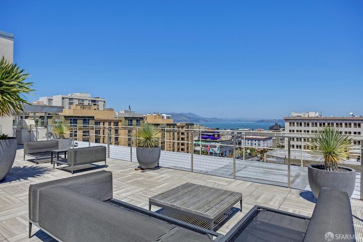Property Photo:  1868 Van Ness Avenue 201  CA 94109 
