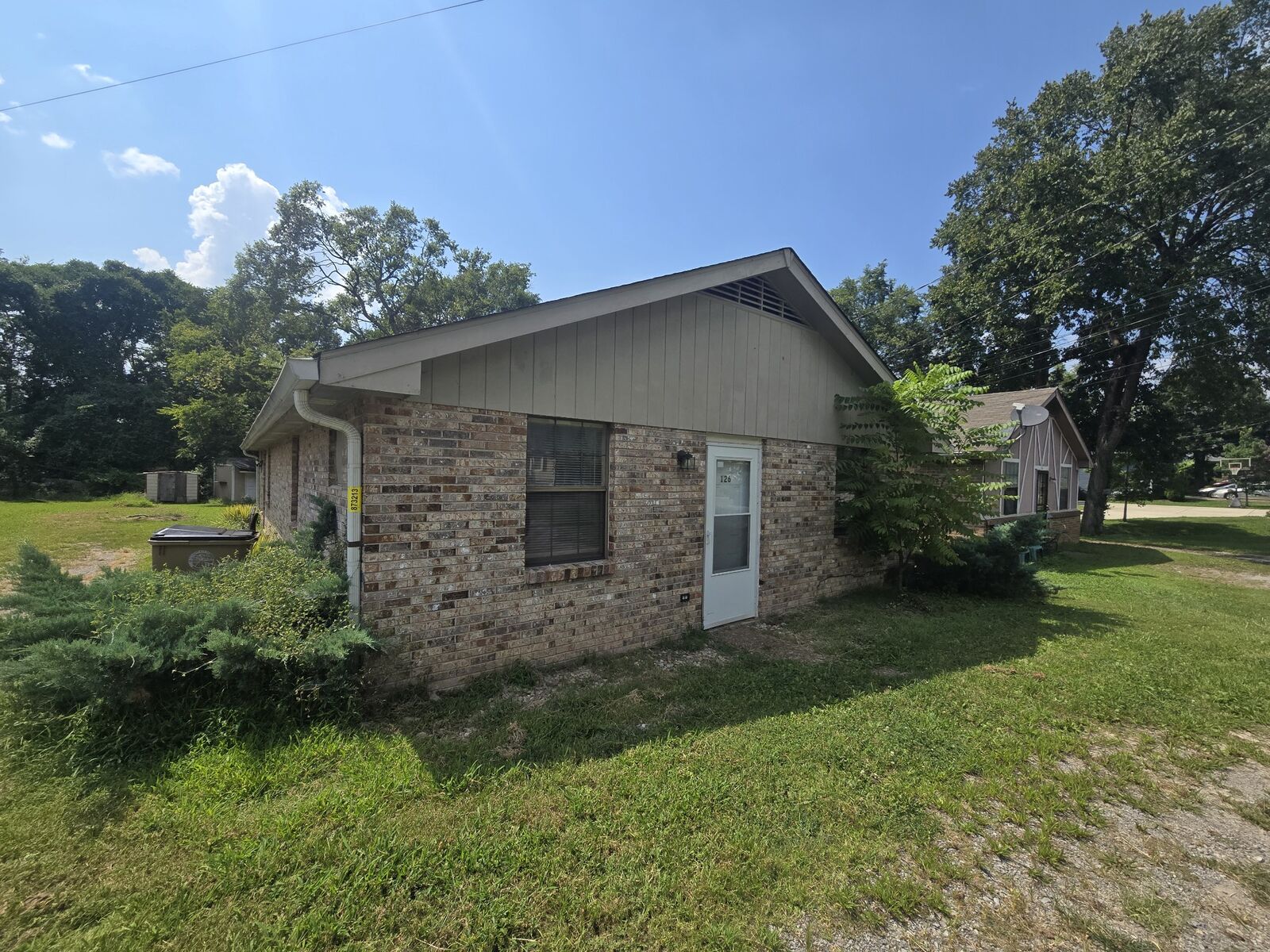 Property Photo: 126 Lanier Dr TN 37115