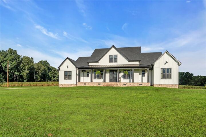 Property Photo:  781 Brassfield Rd  TN 37342 