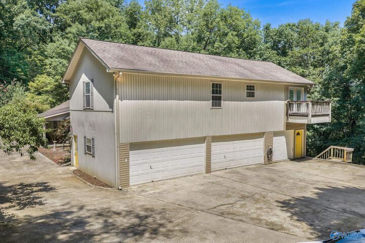 Property Photo: 475 South Green Mountain Road AL 35763